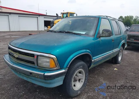 1995 Chevrolet Blazer from USA, damaged, VIN 1GNCS13W2S2199855